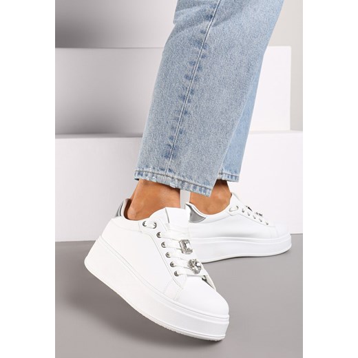 Biało-Srebrne Sneakersy na Platformie z Ozdobnymi Aplikacjami na Sznurówkach Altheati ze sklepu born2be.pl w kategorii Buty sportowe damskie - zdjęcie 174669100