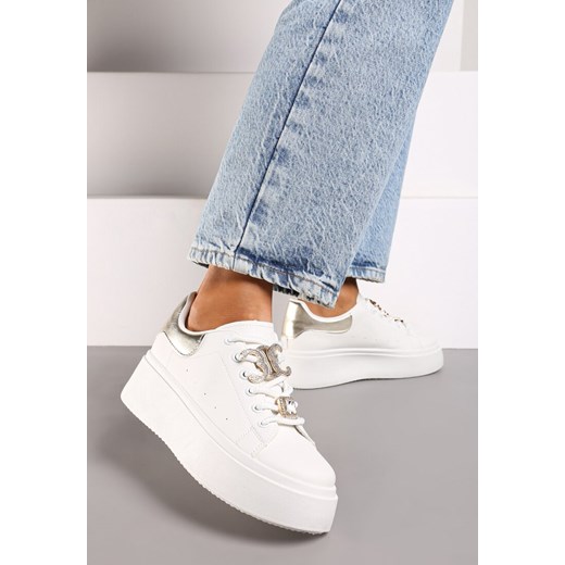 Biało-Złote Sneakersy na Grubej Podeszwie z Metalicznymi Aplikacjami i Cyrkoniami Arrelana ze sklepu born2be.pl w kategorii Buty sportowe damskie - zdjęcie 174669113