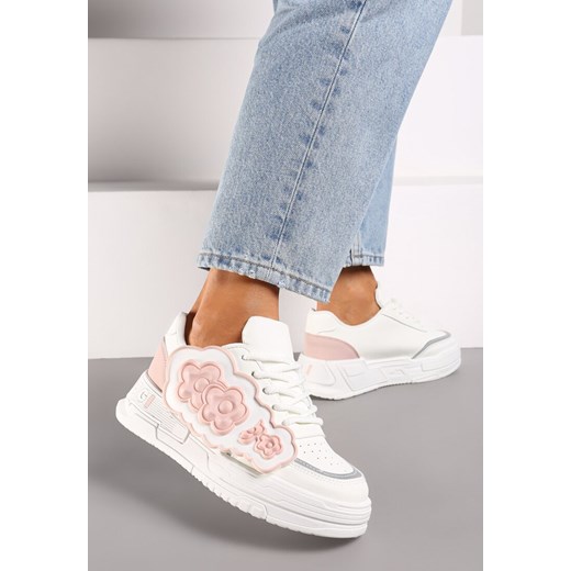 Biało-Różowe Sneakersy na Grubej Podeszwie z Gumowymi Zdobieniami w Postaci Kwiatów Benalita ze sklepu born2be.pl w kategorii Buty sportowe damskie - zdjęcie 174669221
