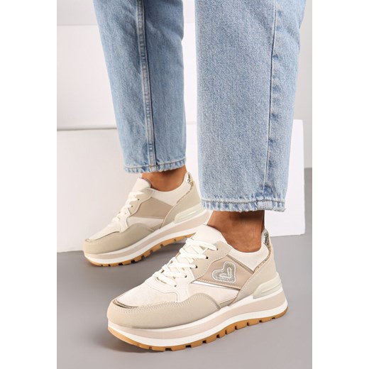 Beżowe Sneakersy na Grubej Podeszwie Ozdobione Sercem i Metalicznymi Wstawkami Verioras ze sklepu born2be.pl w kategorii Buty sportowe damskie - zdjęcie 174680860