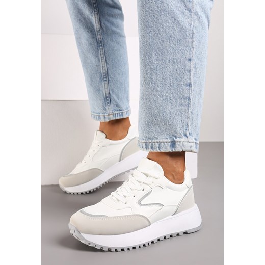 Białe Płaskie Sneakersy z Geometrycznym Zdobieniem Erithine ze sklepu born2be.pl w kategorii Buty sportowe damskie - zdjęcie 174721941