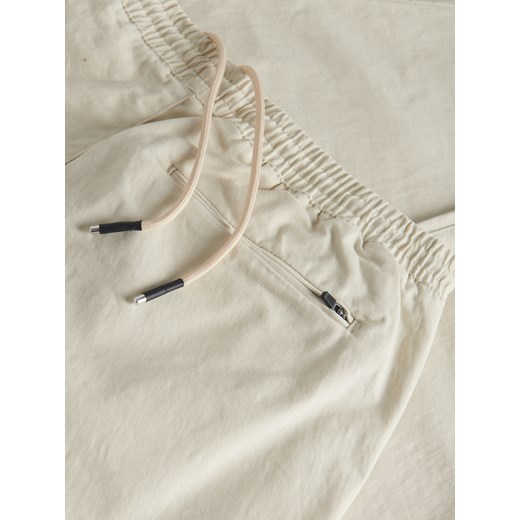 Spodnie męskie Reserved z elastanu 