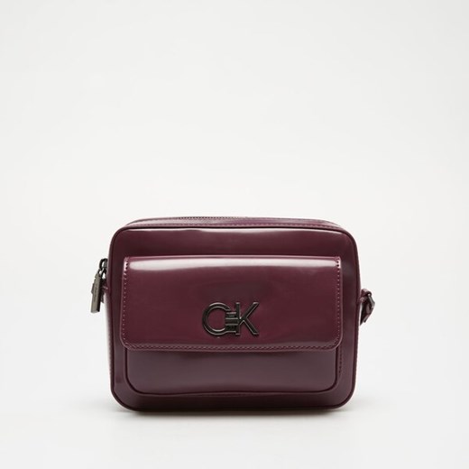 CALVIN KLEIN TOREBKA CK LINEAR CROSSBODY SAFFIANO ze sklepu Symbiosis w kategorii Listonoszki - zdjęcie 174761590