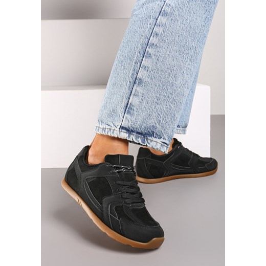 Czarne Sneakersy z Przeszyciami i Delikatnym Cyrkoniowym Zdobieniem Tarolea ze sklepu renee.pl w kategorii Buty sportowe damskie - zdjęcie 174778063