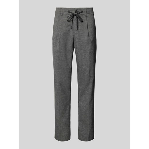 Spodnie o kroju regular fit z zakładkami w pasie model ‘LEROY’ ze sklepu Peek&Cloppenburg  w kategorii Spodnie męskie - zdjęcie 174795882