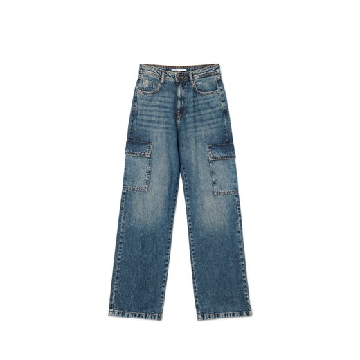 Cropp - Niebieskie jeansy baggy - niebieski ze sklepu Cropp w kategorii Jeansy damskie - zdjęcie 174802523