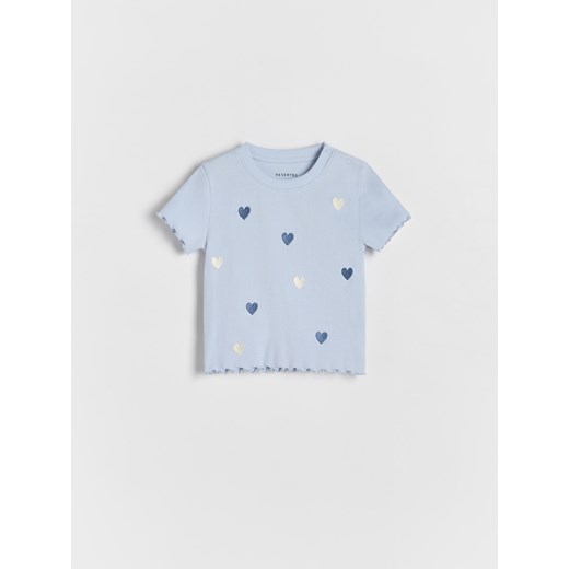 Reserved - Prążkowany t-shirt z haftem - jasnoniebieski Reserved 80 (9-12 m.) Reserved
