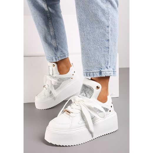 Białe Sneakersy na Platformie Ozdobione Nitami i Metalicznymi Elementami Azista ze sklepu renee.pl w kategorii Buty sportowe damskie - zdjęcie 174824614