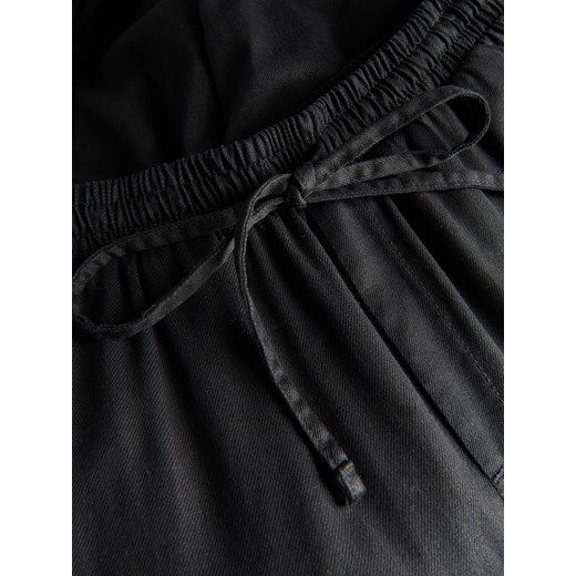 Spodnie damskie czarne Reserved retro 