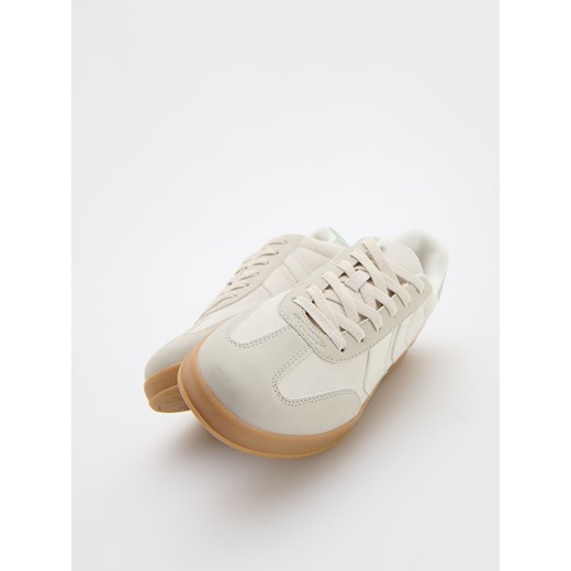Reserved - Sneakersy z łączonych materiałów - beżowy Reserved 36 Reserved