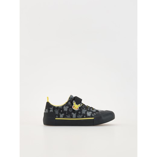 Reserved - Trampki Pokémon - czarny Reserved 31 Reserved