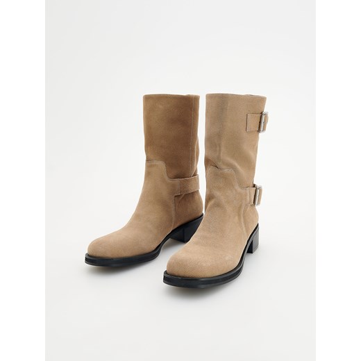 Reserved - Zamszowe botki z klamrami - beżowy Reserved 36 Reserved