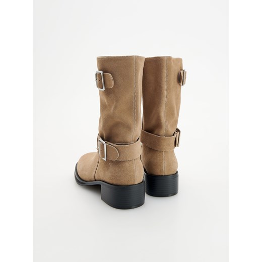 Reserved - Zamszowe botki z klamrami - beżowy Reserved 36 Reserved
