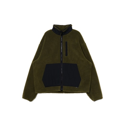 Cropp - Oliwkowa bluza sherpa - zielony ze sklepu Cropp w kategorii Bluzy męskie - zdjęcie 174927092