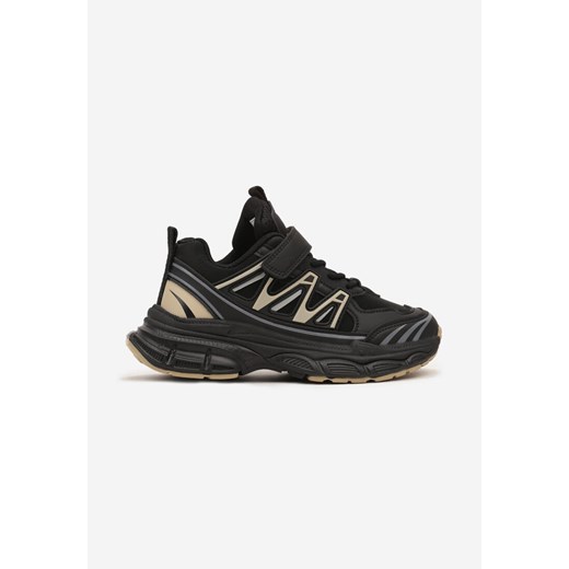 Czarne Buty Sportowe Sneakersy na Grubej Tłoczonej Podeszwie z Geometrycznym Wzorem Loremaine ze sklepu born2be.pl w kategorii Buty sportowe dziecięce - zdjęcie 174947640