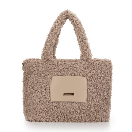 Damska torebka na ramię ze sztucznego futerka beżowa ze sklepu WITTCHEN w kategorii Torby Shopper bag - zdjęcie 174960454