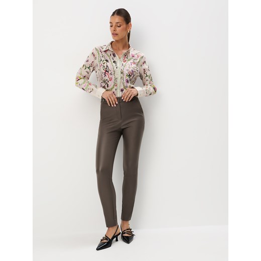 Mohito - Spodnie skinny - khaki ze sklepu Mohito w kategorii Spodnie damskie - zdjęcie 174973132