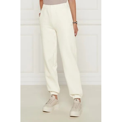 CALVIN KLEIN JEANS Spodnie dresowe | Regular Fit ze sklepu Gomez Fashion Store w kategorii Spodnie damskie - zdjęcie 175002592