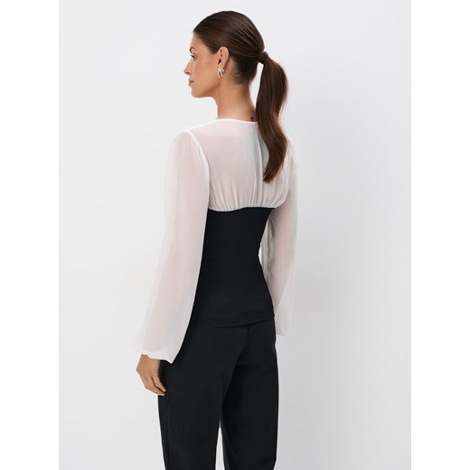 Bluzka damska Mohito na wiosnę casual 