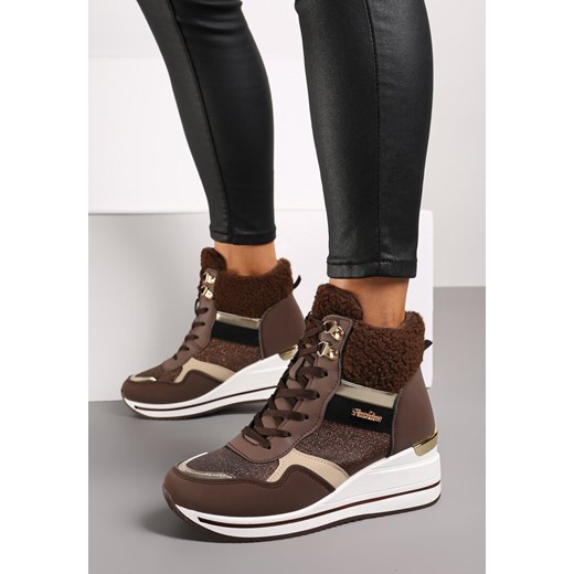 Brązowe Botki na Koturnie w Streetwearowym Stylu Ozdobione Futerkiem Arabelline ze sklepu renee.pl w kategorii Botki - zdjęcie 175012792