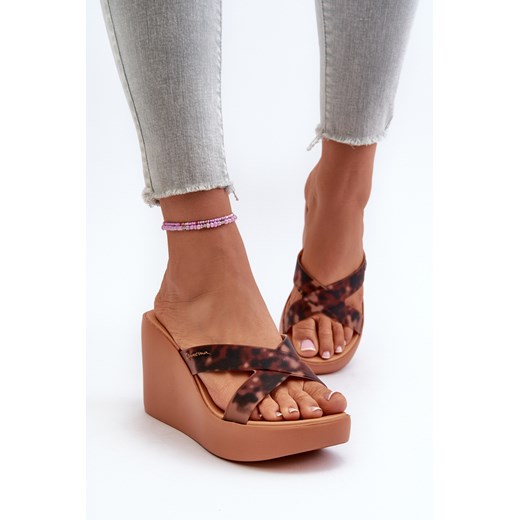 Damskie Klapki Na Koturnie Brązowe 83520 Ipanema High Fashion Slide Fem ze sklepu ZAZOO w kategorii Klapki damskie - zdjęcie 175028032