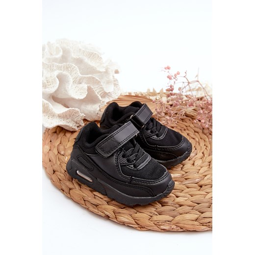 Sneakersy Dziecięce Na Rzep Czarne Krissandra ze sklepu ZAZOO w kategorii Buty sportowe dziecięce - zdjęcie 175029951