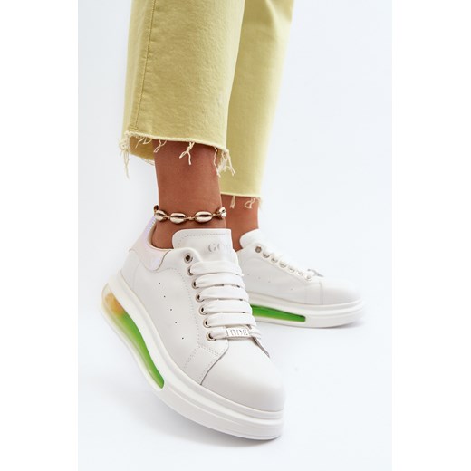 Sneakersy Damskie Skóra Naturalna Białe GOE NN2N4029 ze sklepu ZAZOO w kategorii Buty sportowe damskie - zdjęcie 175034411