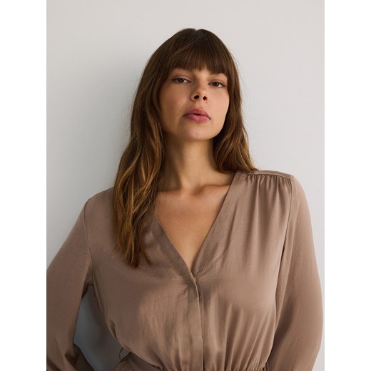 Reserved - Sukienka midi - beżowy Reserved S Reserved