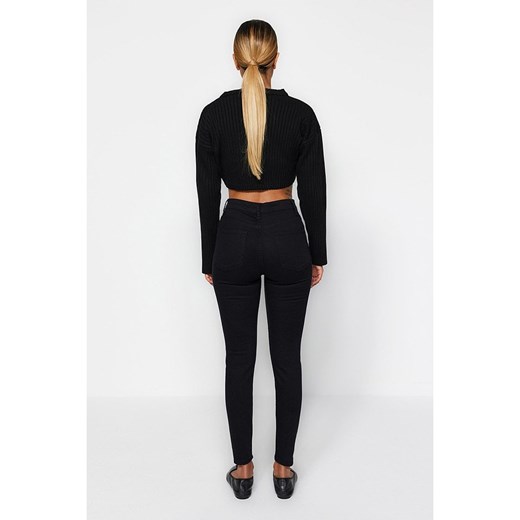 Jeansy damskie czarne Trendyol