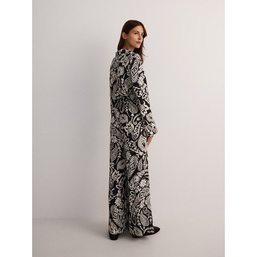 Reserved - Wzorzyste spodnie z wiskozy - czarny ze sklepu Reserved w kategorii Spodnie damskie - zdjęcie 175142573