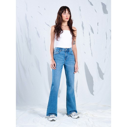 Cropp - Jeansy skinny flare - niebieski ze sklepu Cropp w kategorii Jeansy damskie - zdjęcie 175148904