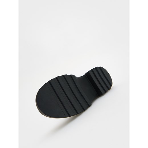 Reserved - Botki z klamrą - czarny Reserved 29 Reserved