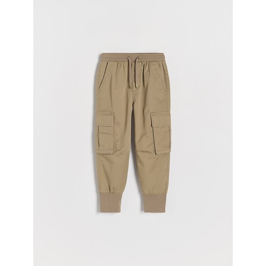 Reserved - Joggery cargo z kieszeniami - beżowy Reserved 128 (7-8 lat) Reserved