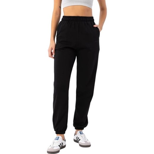Spodnie dresowe damskie Essentials Sweatpants Carpatree ze sklepu SPORT-SHOP.pl w kategorii Spodnie damskie - zdjęcie 175250423