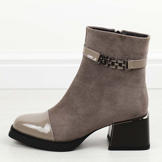 Botki Dia z zamszu na zamek 