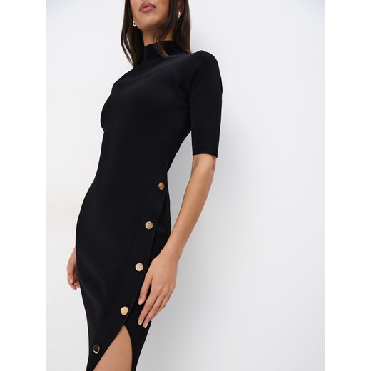 Sukienka Mohito midi z długim rękawem na spacer 