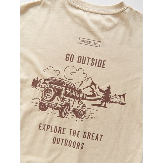 T-shirt chłopięce Reserved z nadrukami 