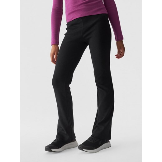 Dziewczęce legginsy dzwony dzianinowe 4F 4FJWAW24TTIGF171 - czarne 4f Junior 146 Sportstylestory.com