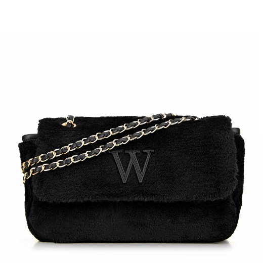 Damska torebka crossbody z futerkiem czarna ze sklepu WITTCHEN w kategorii Listonoszki - zdjęcie 175311374