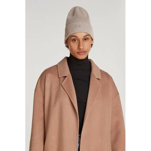 Czapka zimowa damska beżowa Calvin Klein 