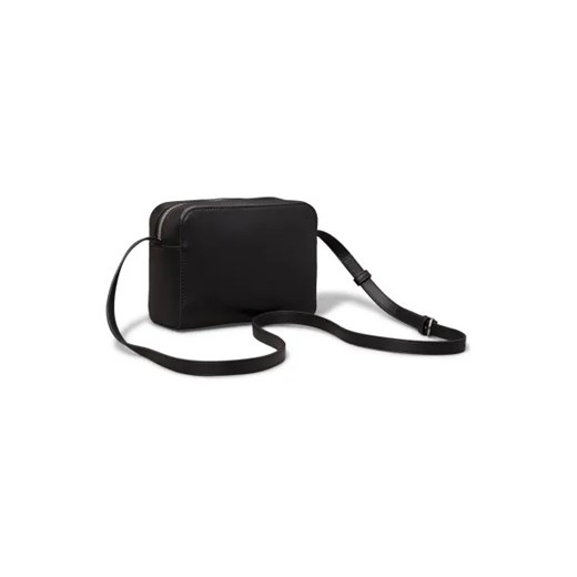 Listonoszka Calvin Klein ze skóry ekologicznej elegancka