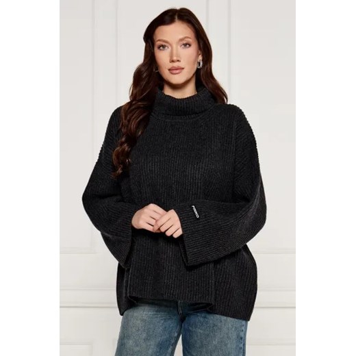 Sweter damski Pinko z golfem wełniany na zimę 
