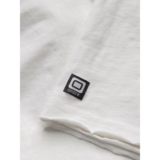 Męski t-shirt z surowym wykończeniem – ecru V6 OM-TSCT-22SS-004 M ombre wyprzedaż