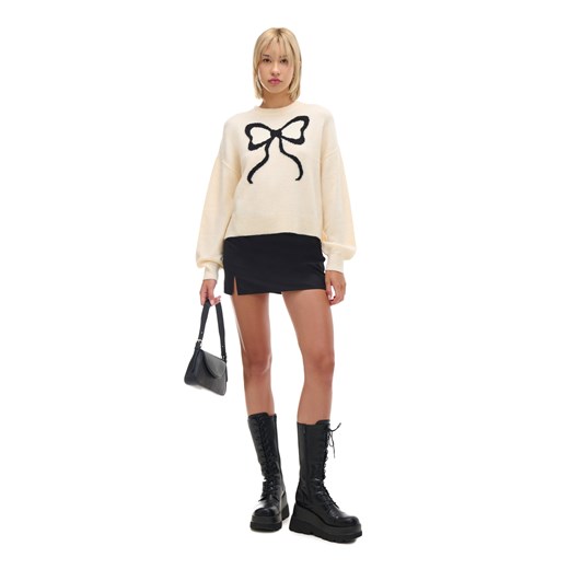 Cropp - Kremowy sweter ze wstążką - kremowy Cropp M Cropp