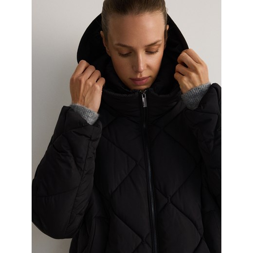 Kurtka damska czarna Reserved tkaninowa z kapturem 