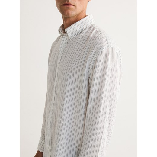 Koszula męska Reserved z klasycznym kołnierzykiem na wiosnę 