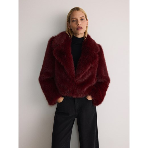 Reserved - Krótka kurtka ze sztucznego futerka - burgundowy Reserved S Reserved