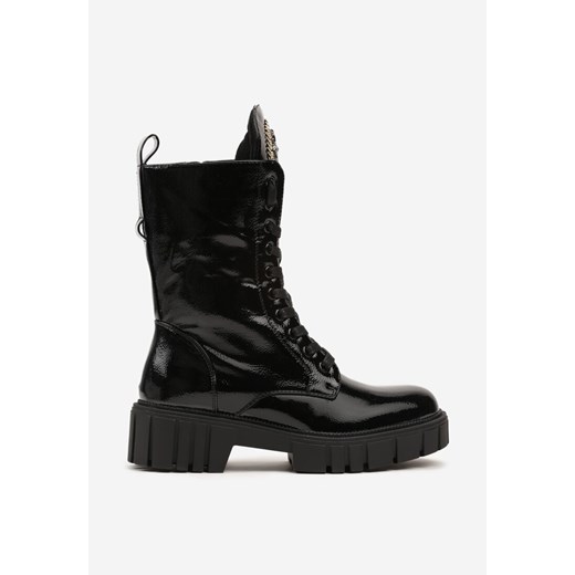 Czarne Sznurowane Lakierowane Botki Workery na Tłoczonej Grubej Podeszwie z 41 wyprzedaż born2be.pl
