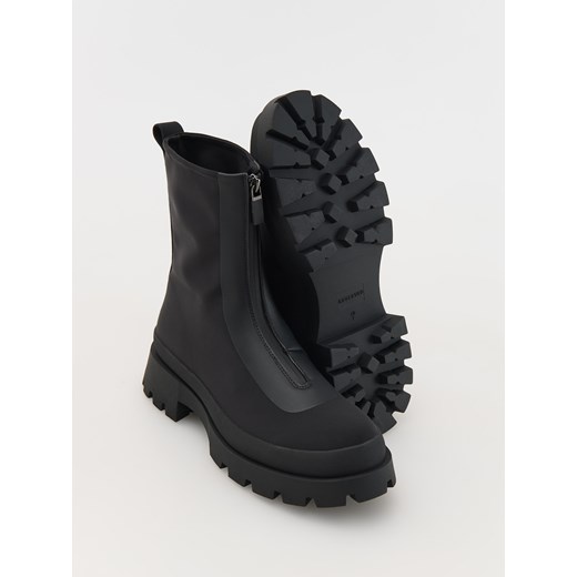 Reserved - Botki na traktorowej podeszwie - czarny Reserved 40 Reserved