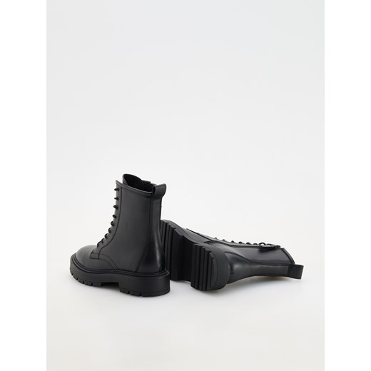 Reserved - Skórzane botki ze sznurowaniem - czarny Reserved 40 Reserved